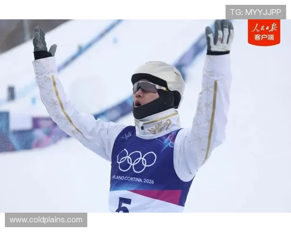 [冰雪]中国队包揽个人项目冠亚军.